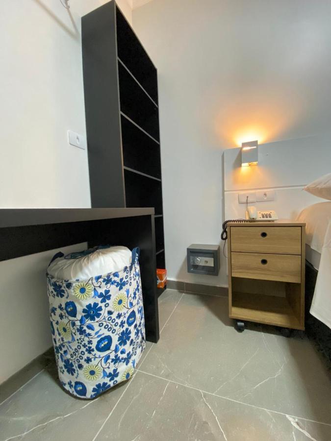 Flat - Acomoda Ate 4 Hospedes - Bairro Do Gonzaga - Santos Sp 외부 사진