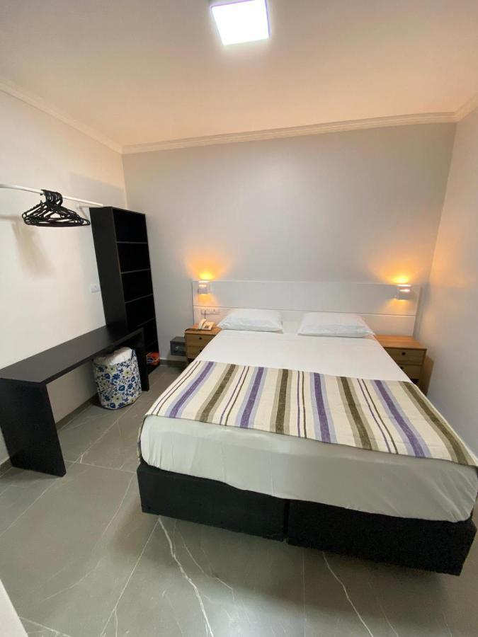 Flat - Acomoda Ate 4 Hospedes - Bairro Do Gonzaga - Santos Sp 외부 사진