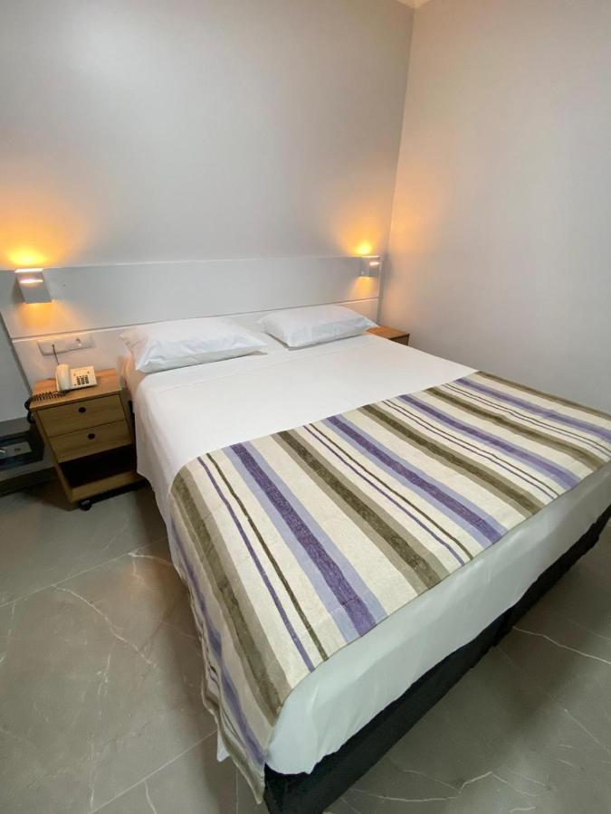 Flat - Acomoda Ate 4 Hospedes - Bairro Do Gonzaga - Santos Sp 외부 사진